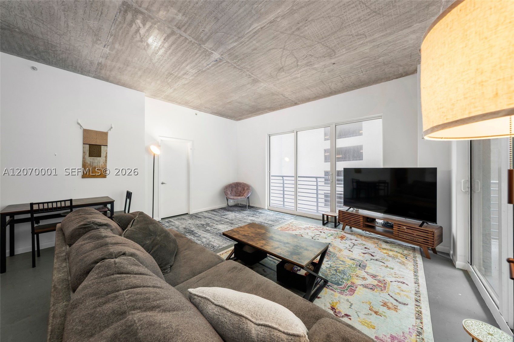 image Loft Downtown I6