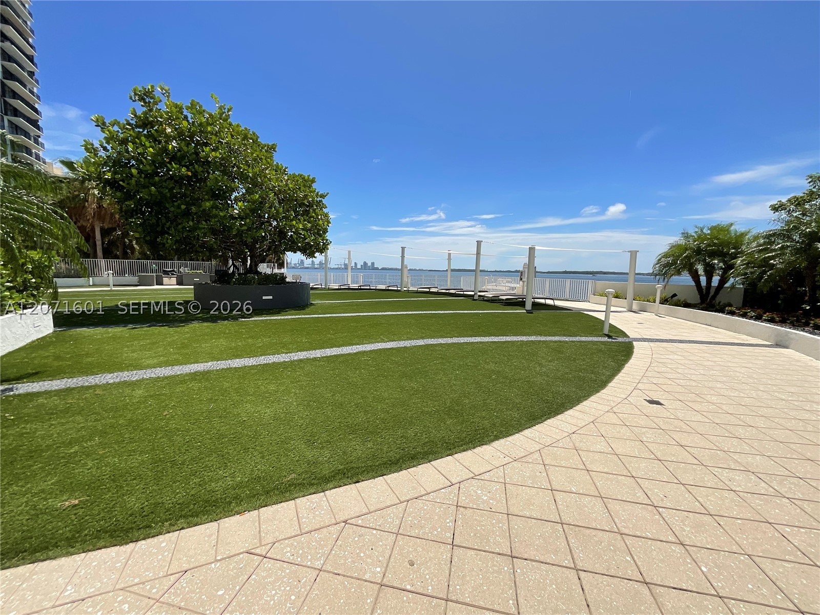 image Brickell Harbour44