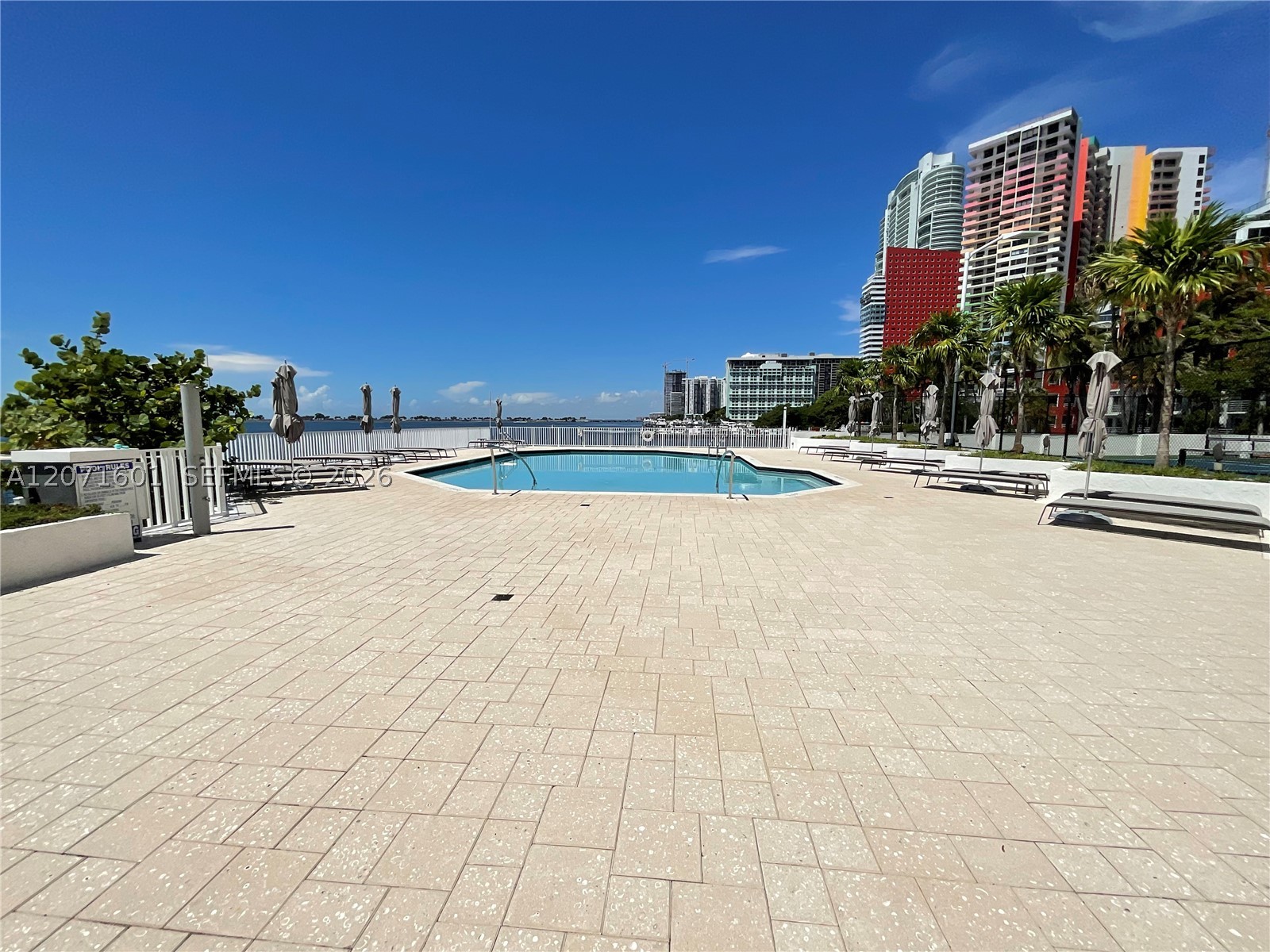 image Brickell Harbour52