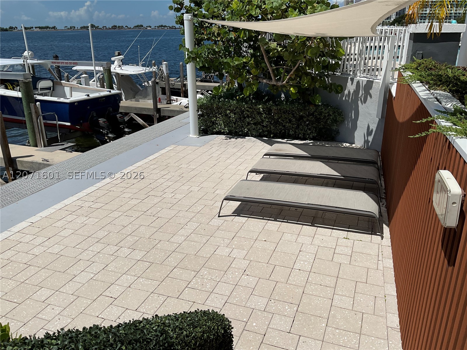 image Brickell Harbour58