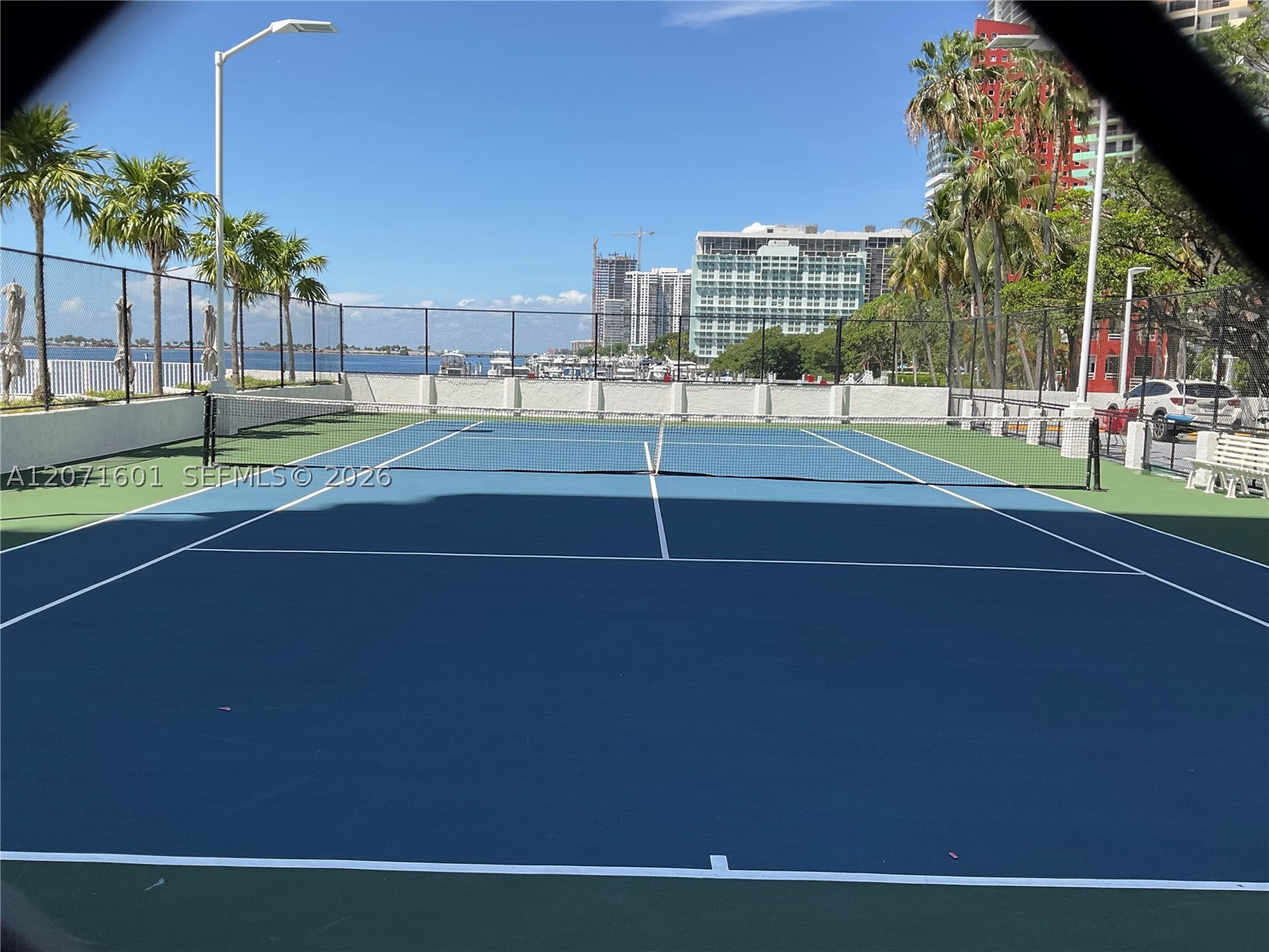image Brickell Harbour59
