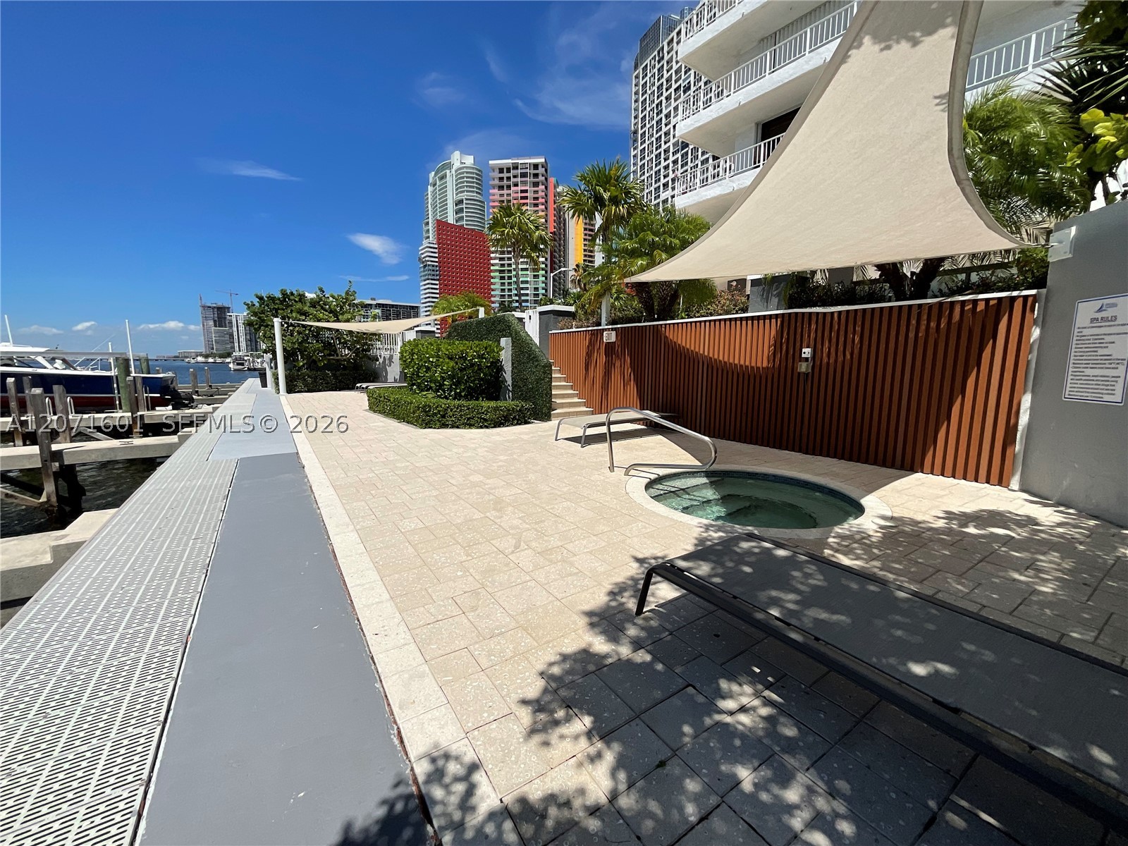 image Brickell Harbour64