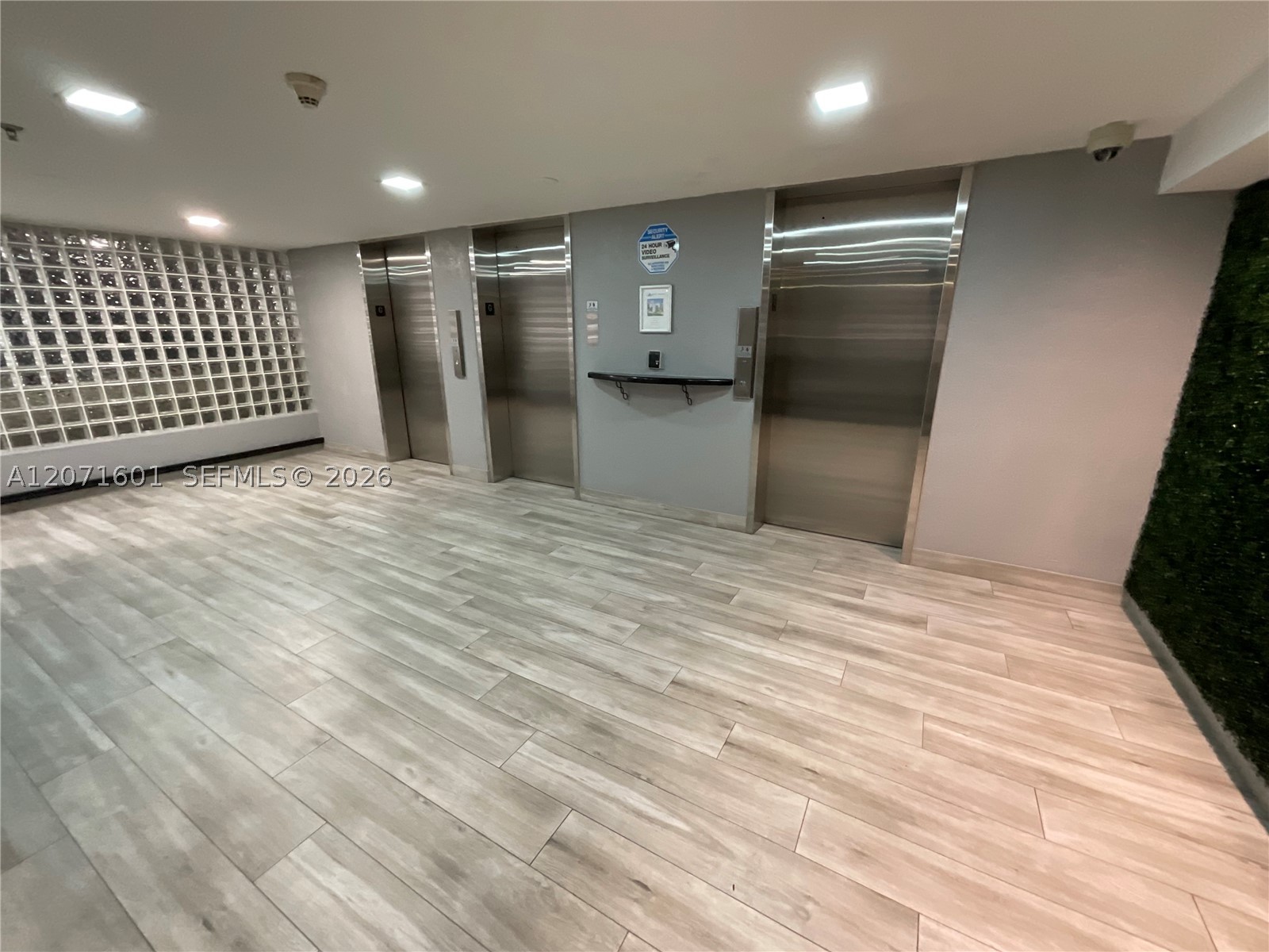 image Brickell Harbour67
