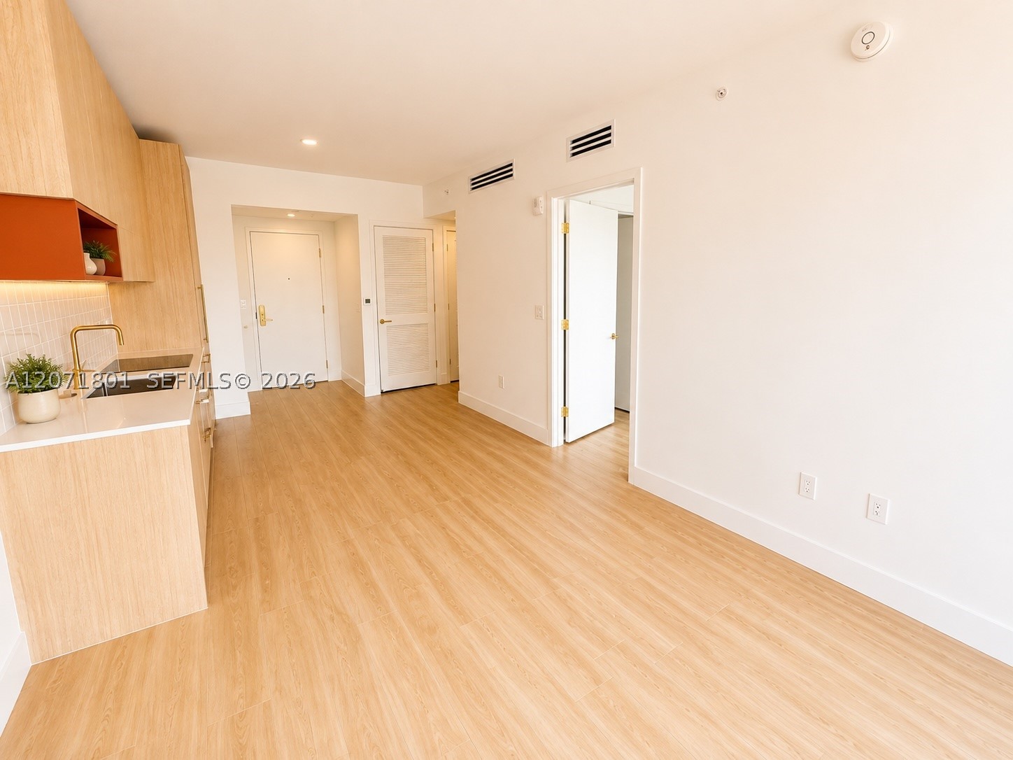 90 NE 32nd St #709 Miami, FL 33127