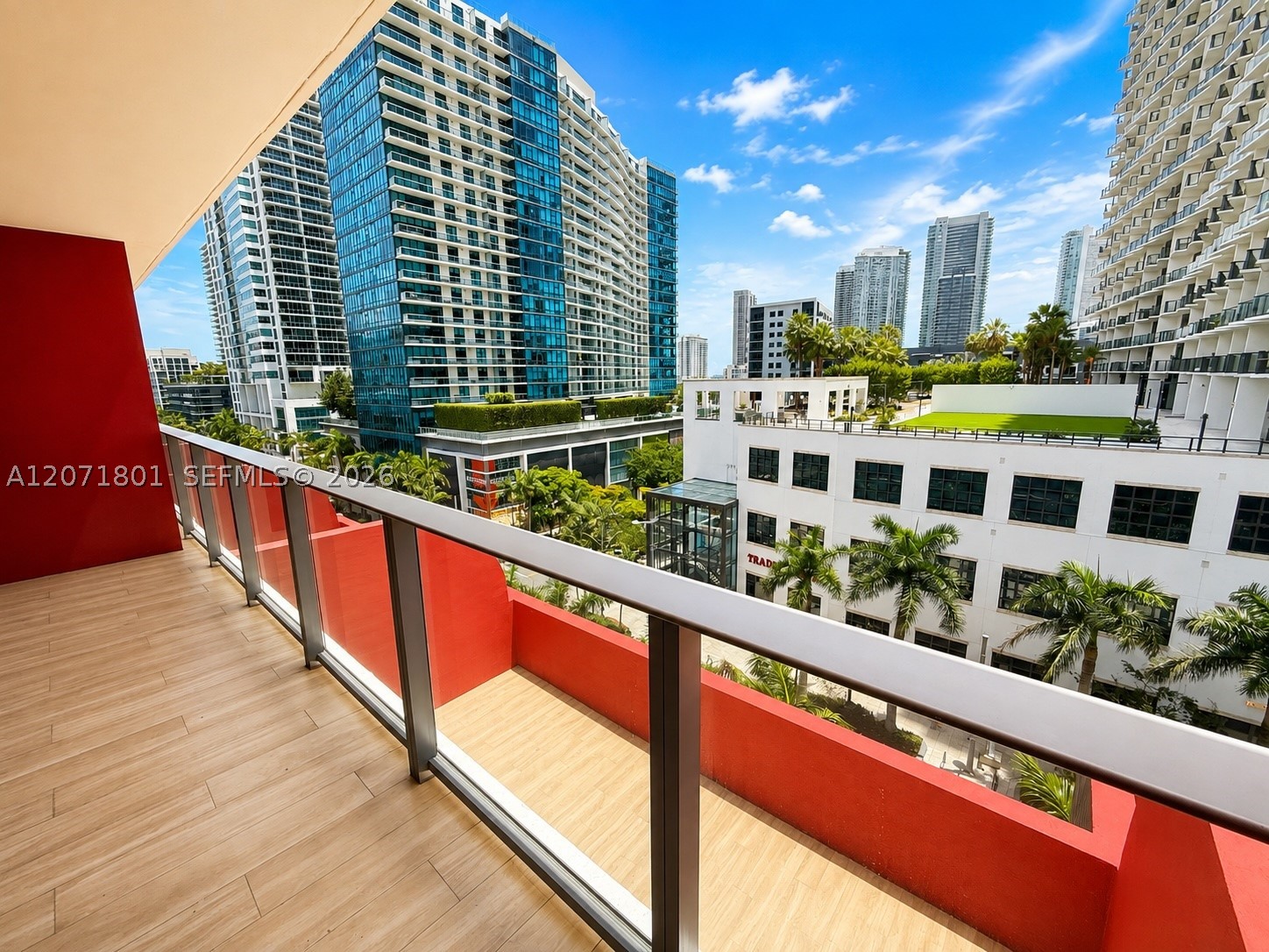 90 NE 32nd St #709 Miami, FL 33127