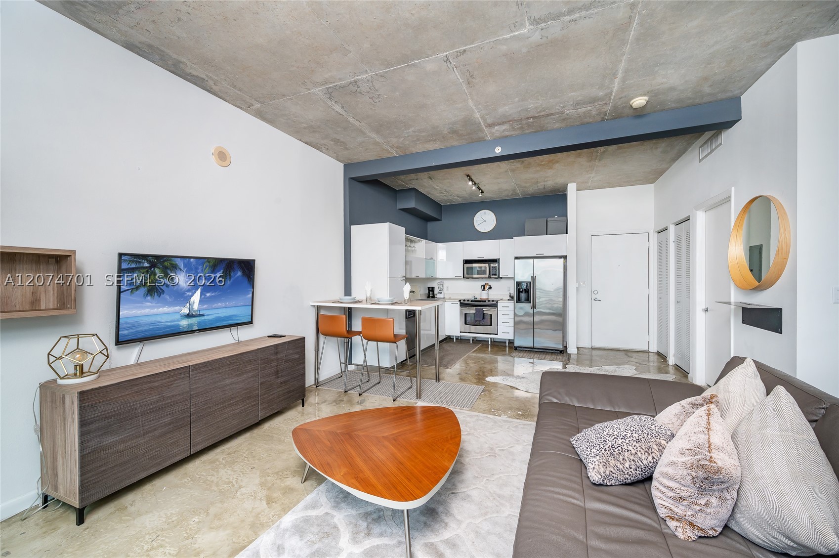 image Loft Downtown I10
