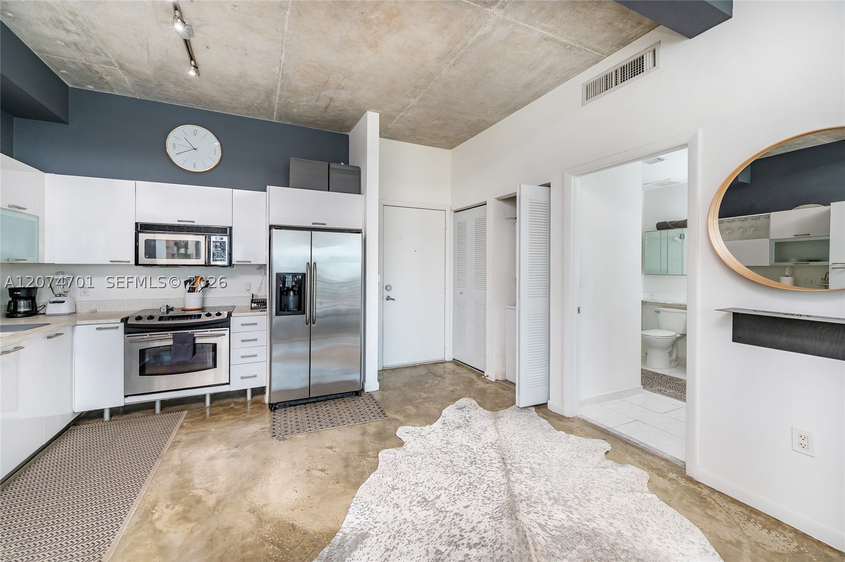image Loft Downtown I17