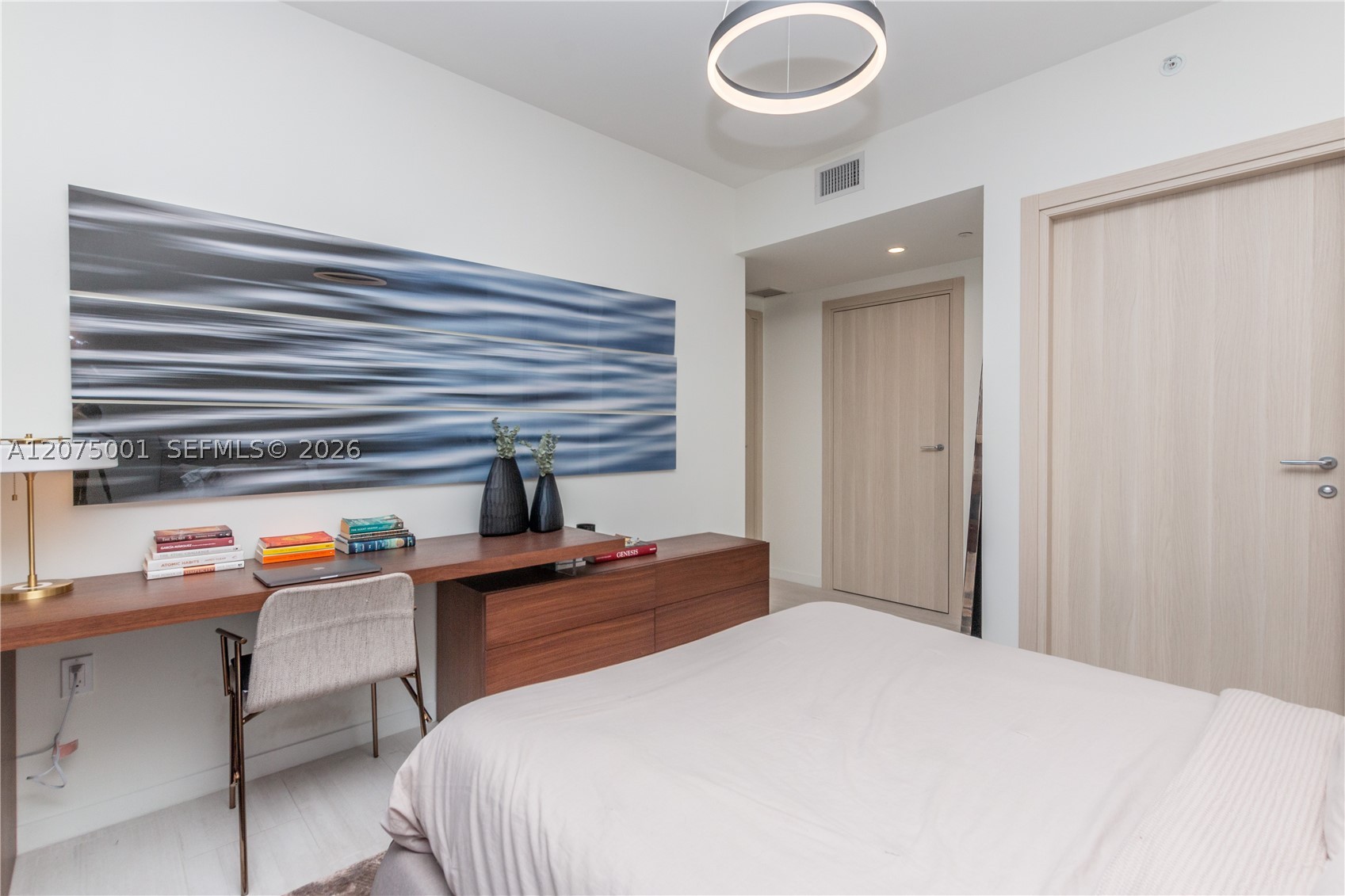 1000 Brickell Plz #3201 Miami, FL 33131