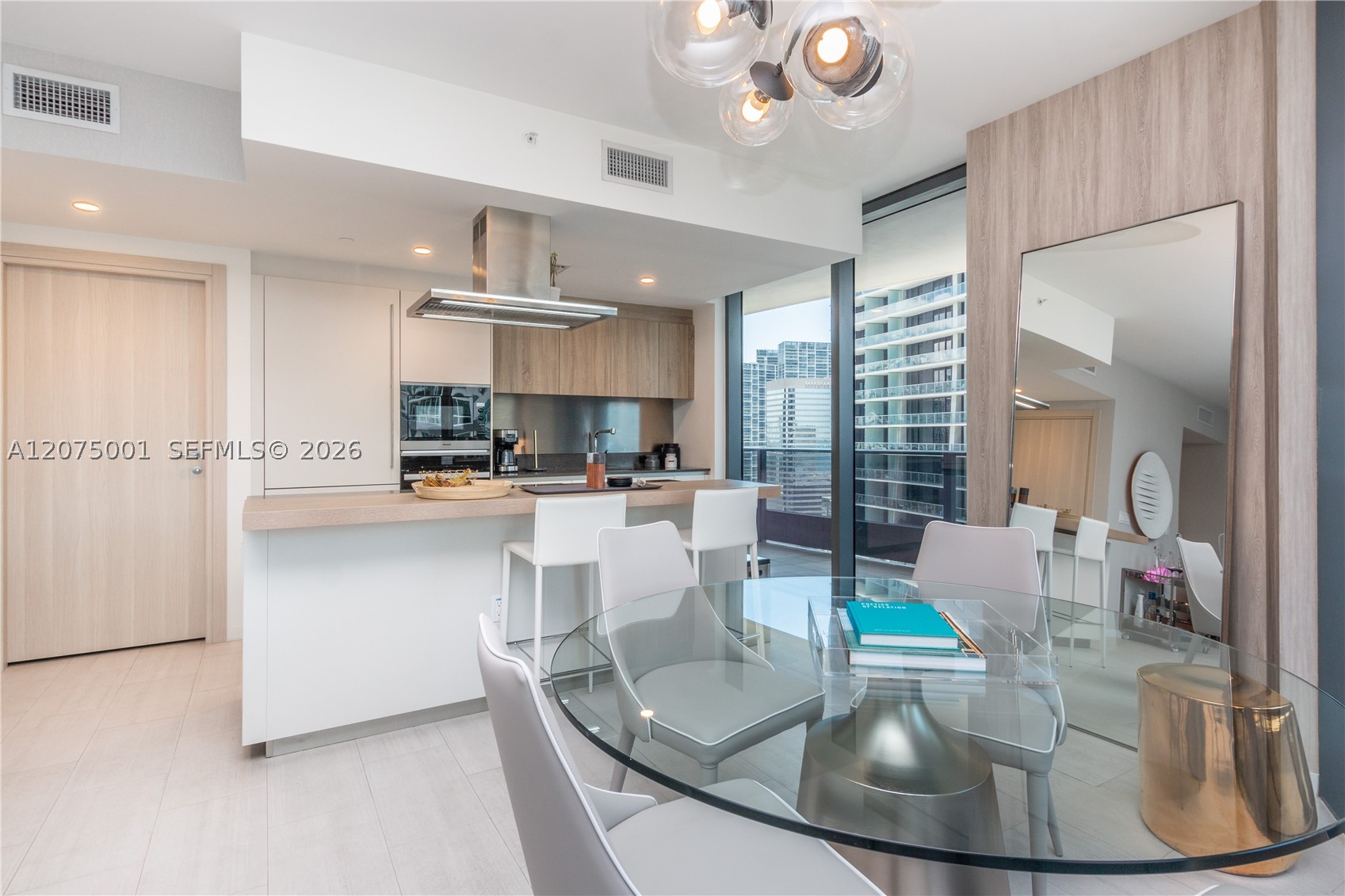 1000 Brickell Plz #3201 Miami, FL 33131
