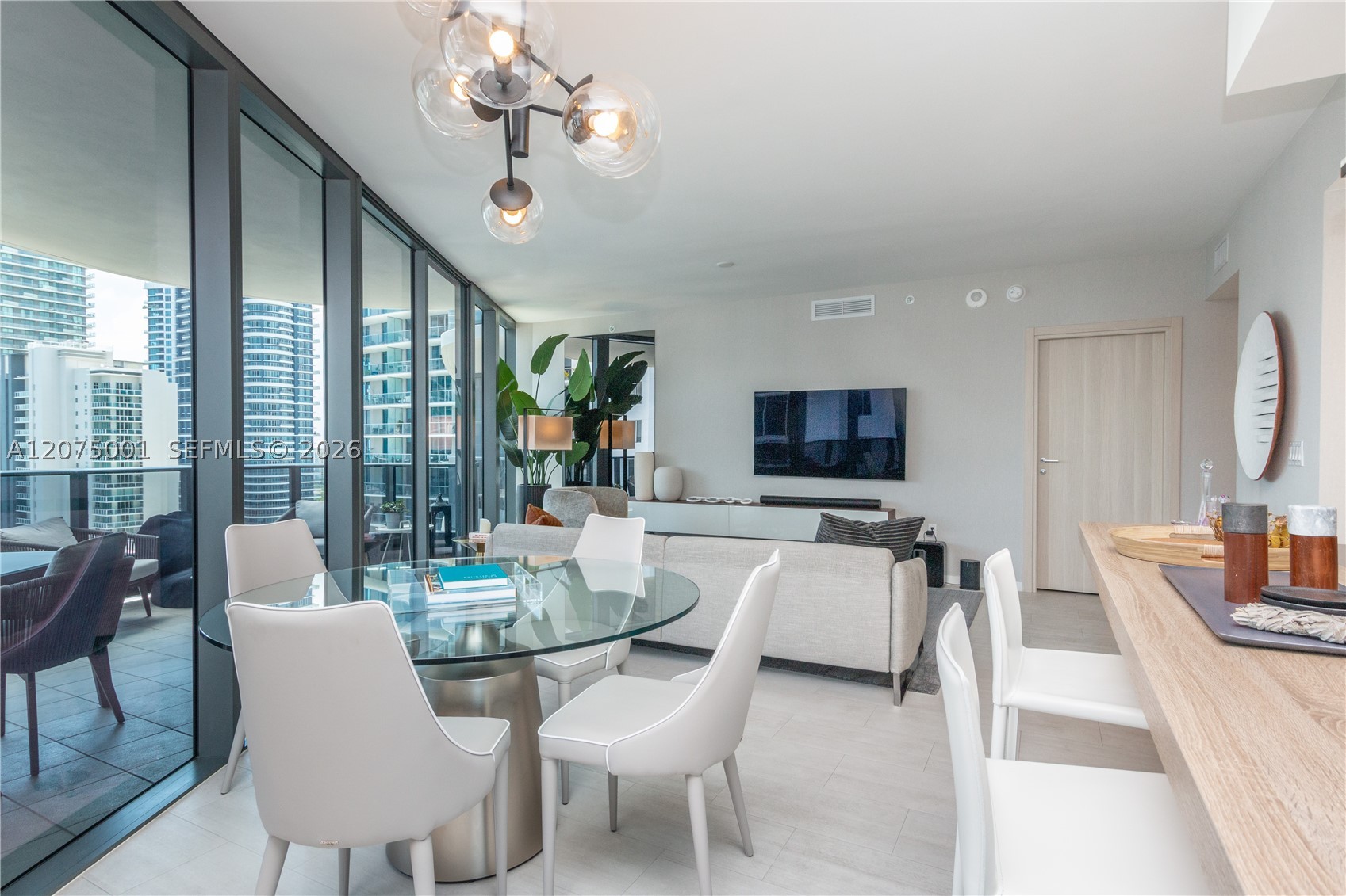 1000 Brickell Plz #3201 Miami, FL 33131