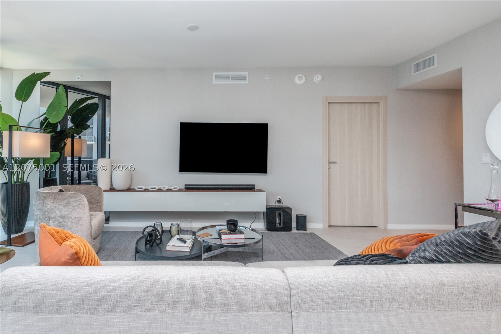 1000 Brickell Plz #3201 Miami, FL 33131