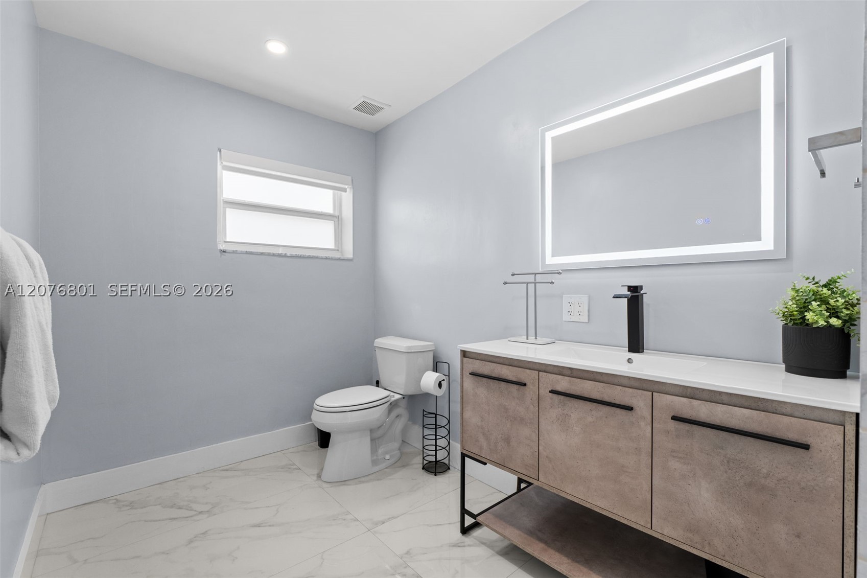1617 SW 17th Ave Fort Lauderdale, FL 33312