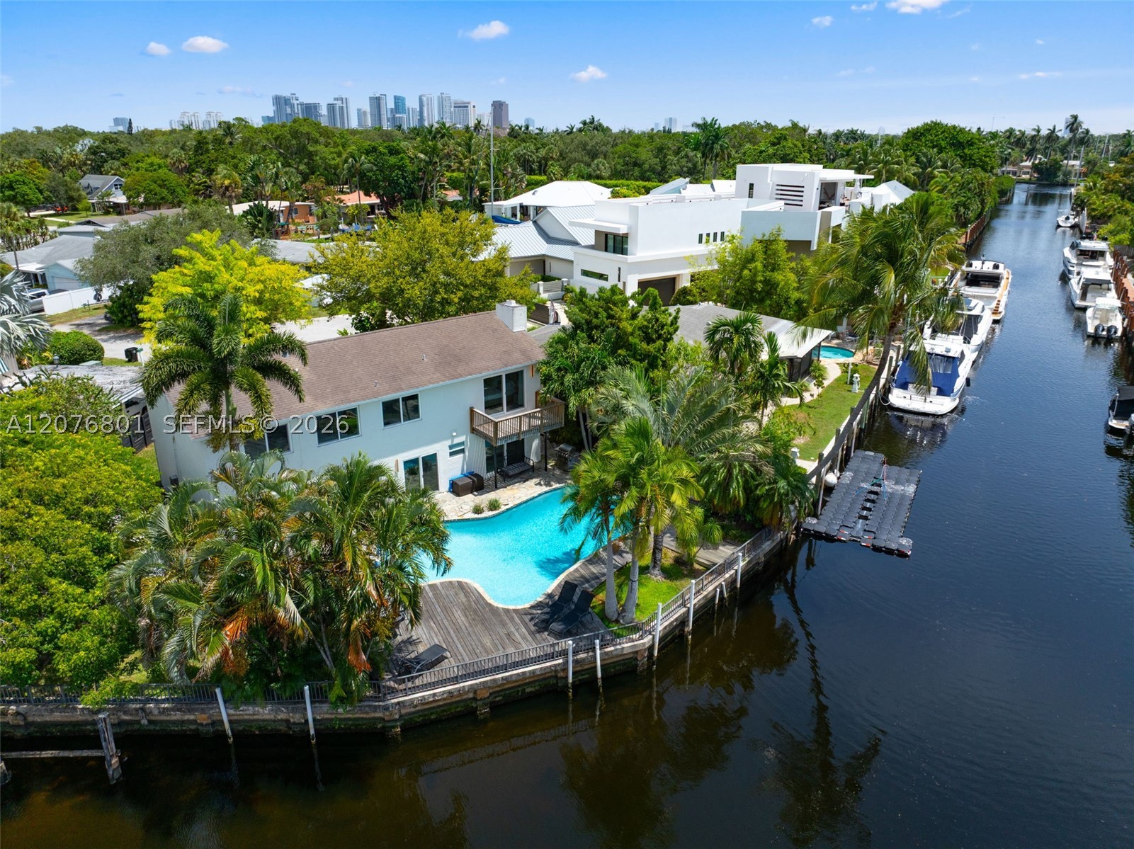 1617 SW 17th Ave Fort Lauderdale, FL 33312