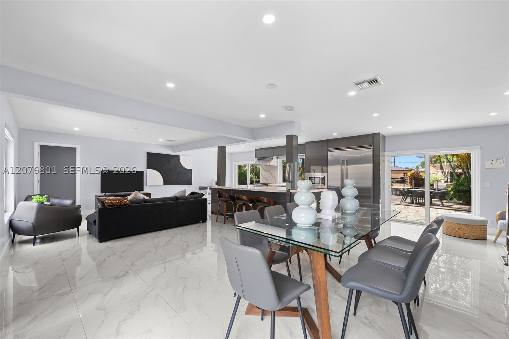 1617 SW 17th Ave Fort Lauderdale, FL 33312
