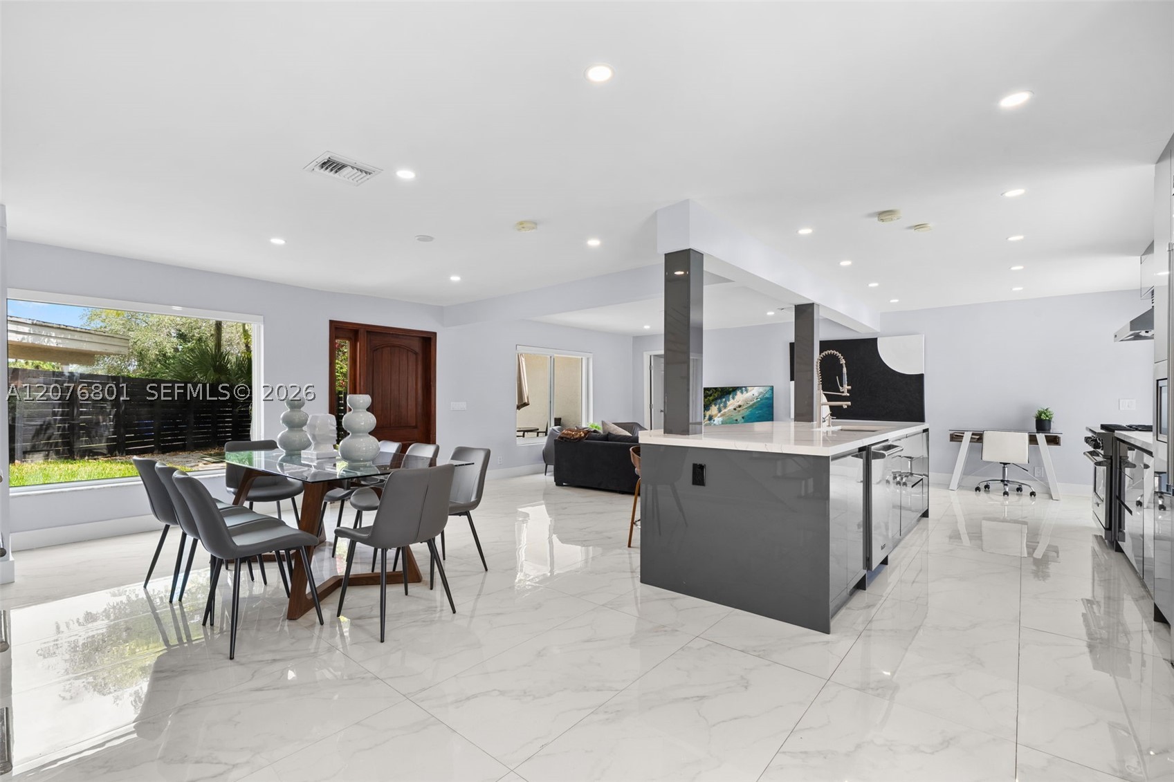 1617 SW 17th Ave Fort Lauderdale, FL 33312