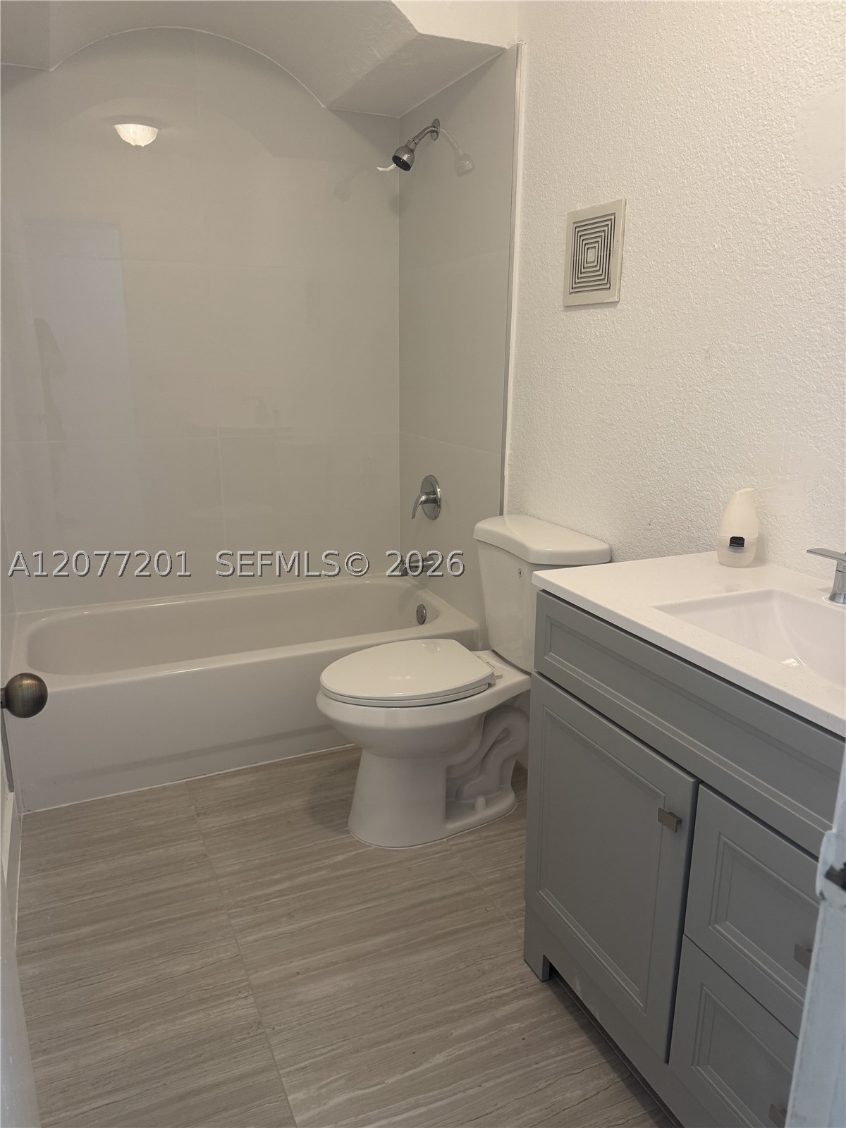 17255 SW 95th Ave #211 Palmetto Bay, FL 33157