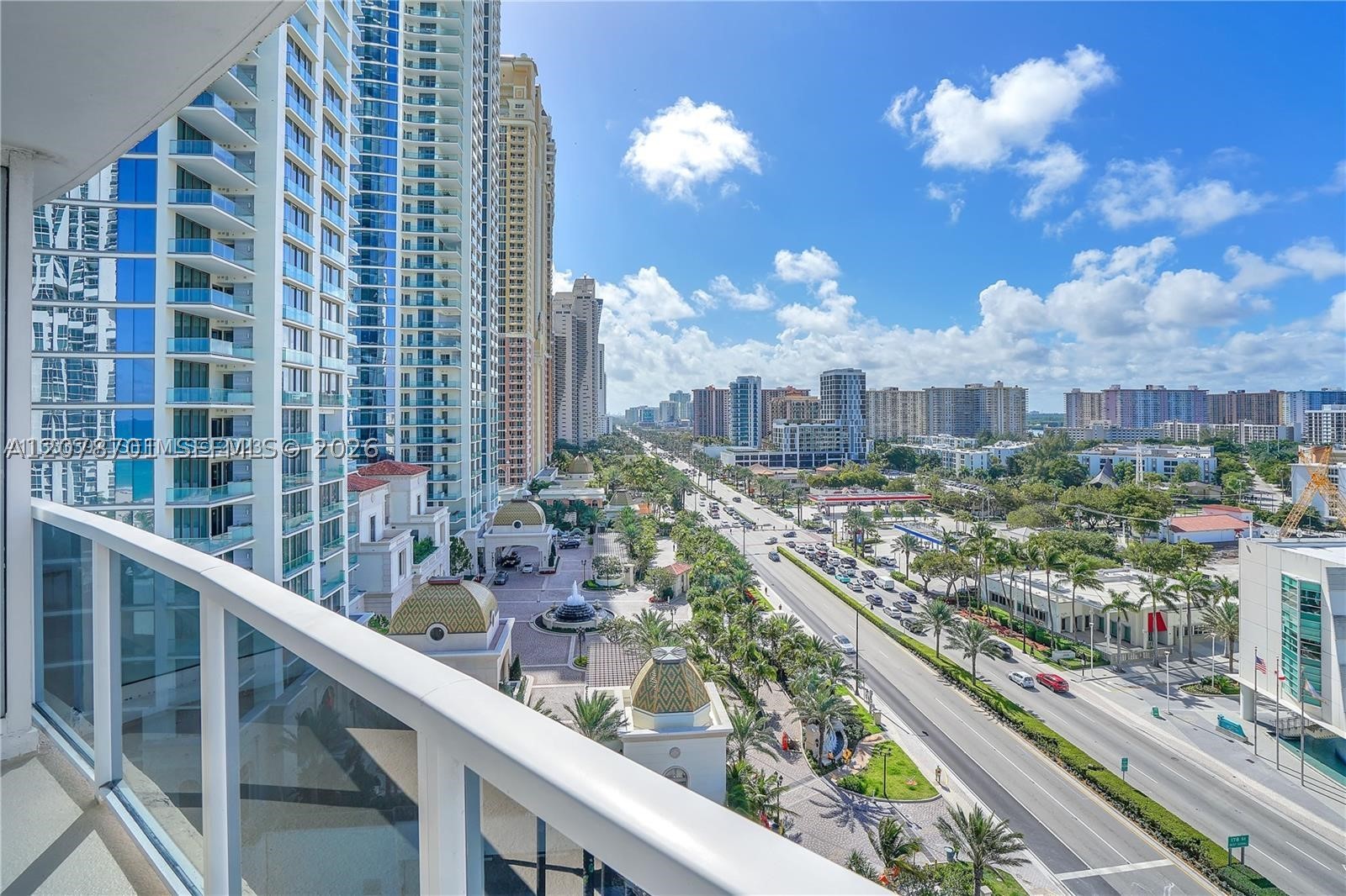 18001 Collins Ave #917
