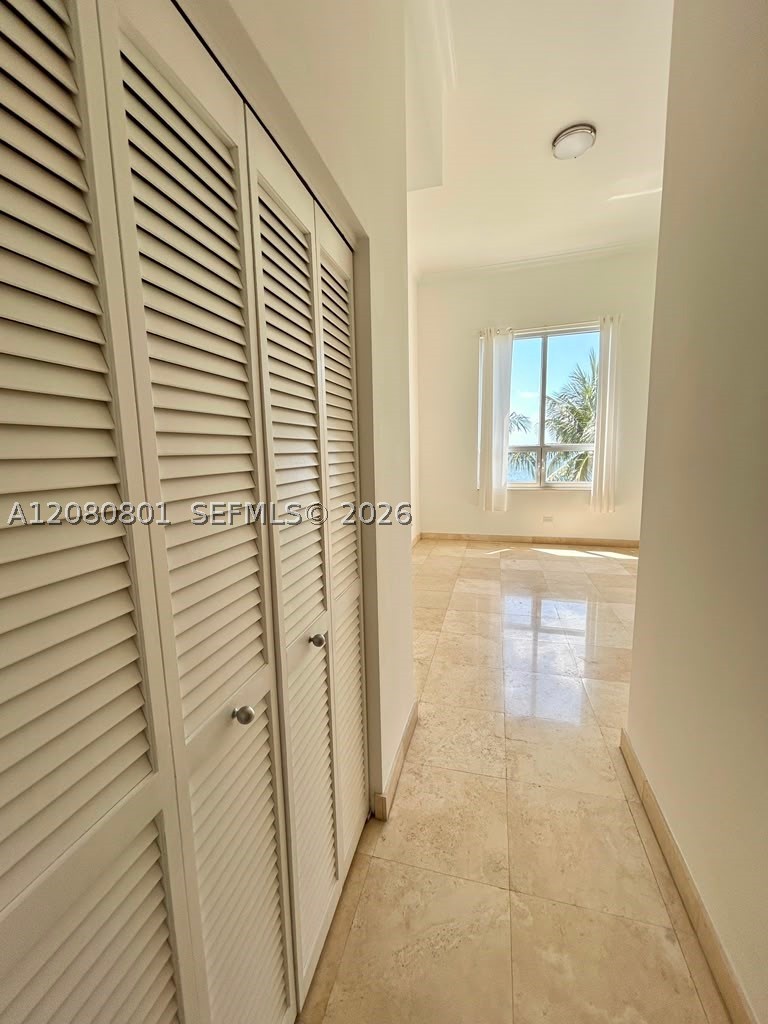 808 Brickell Key Dr #404 Miami, FL 33131