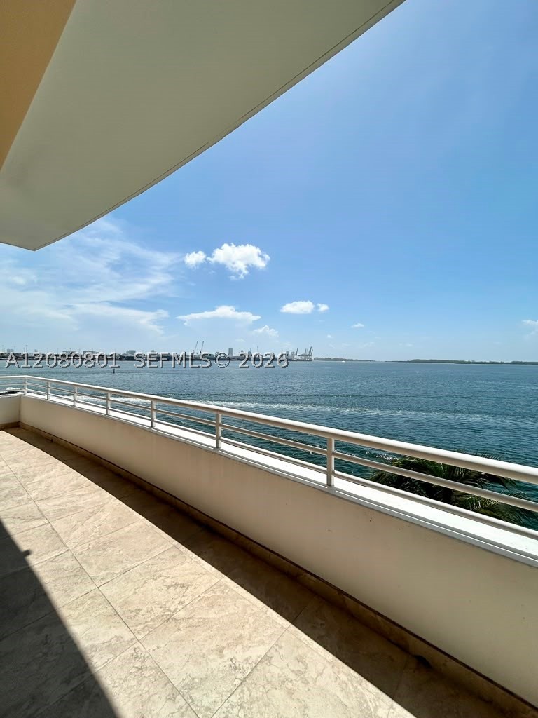 808 Brickell Key Dr #404 Miami, FL 33131