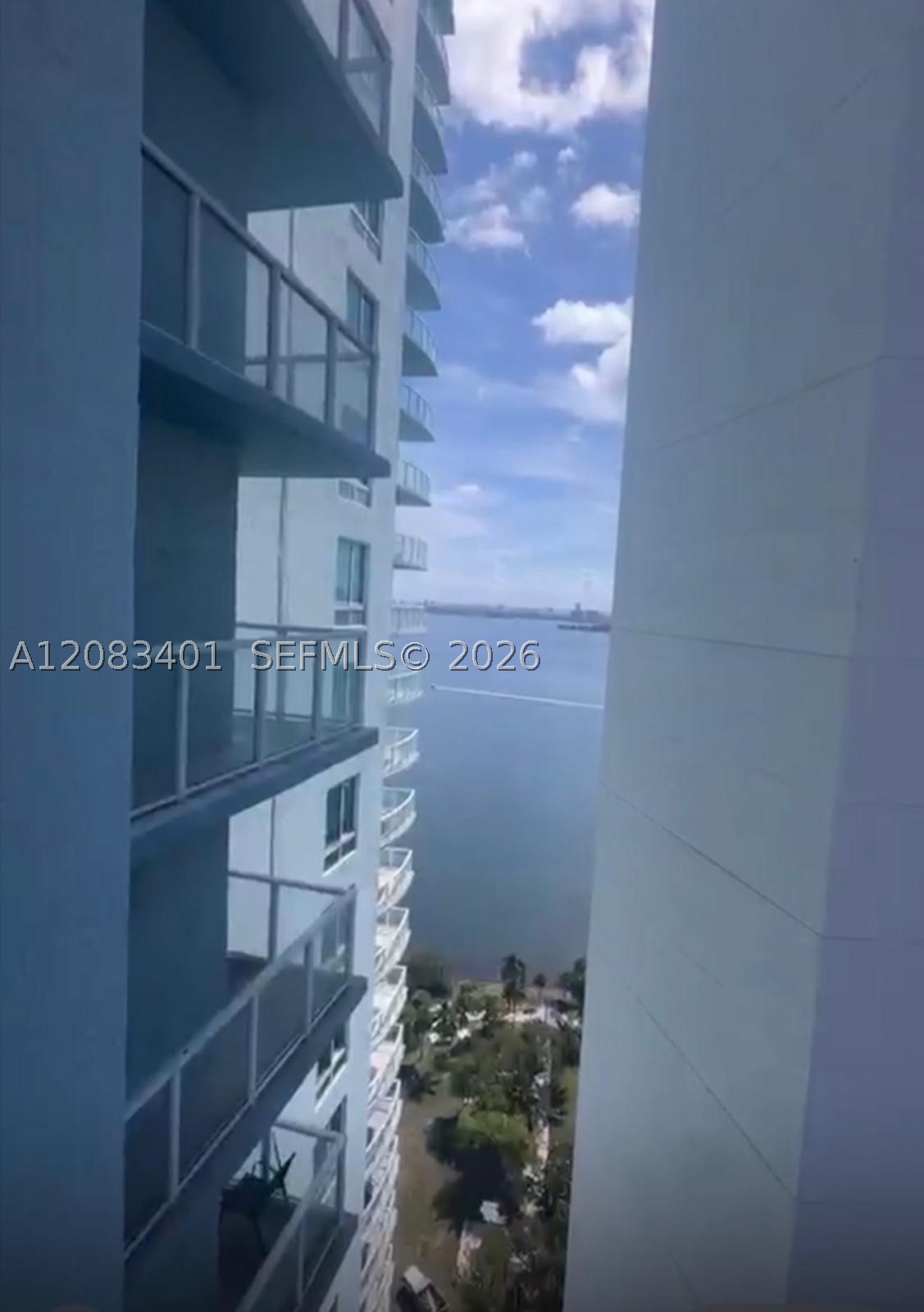 1900 N Bayshore Dr #3007