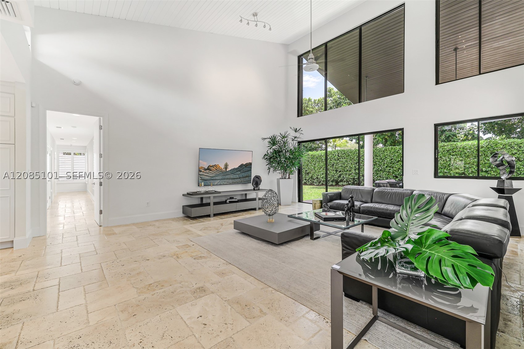 7730 SW 68th Ter Miami, FL 33143