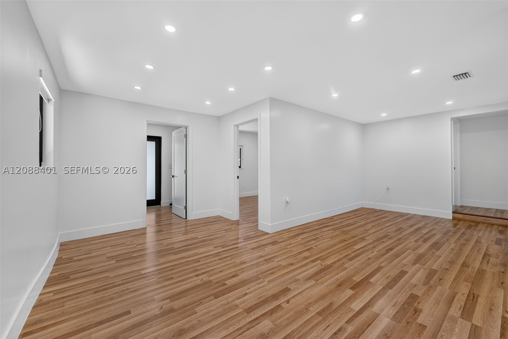 1861 SW 22nd Ter Miami, FL 33145