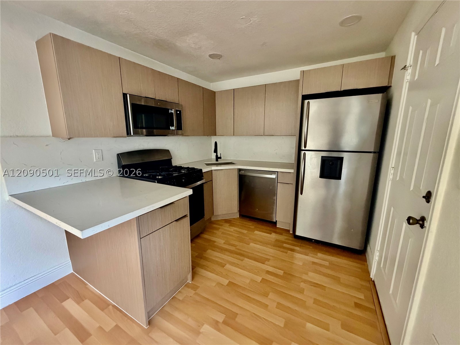 3245 Virginia St #17
