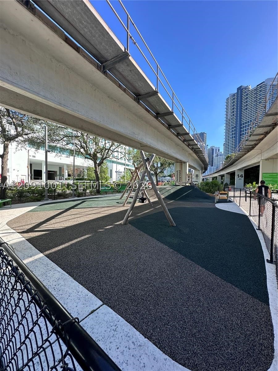 image Le Parc at Brickell11