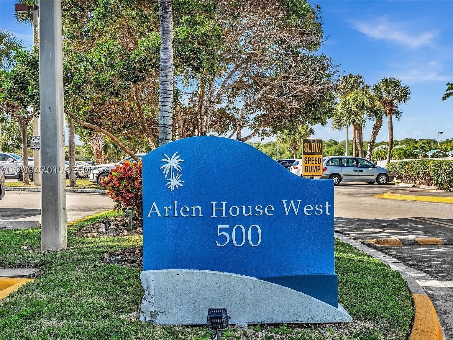 image Arlen House West23