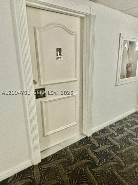 image Arlen House West33