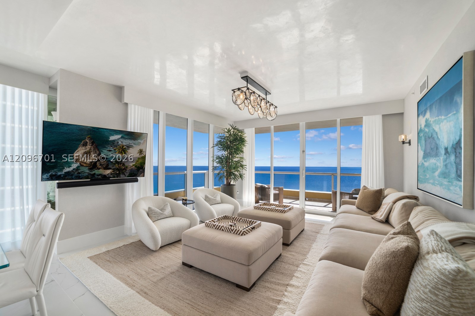 image Acqualina Residences10