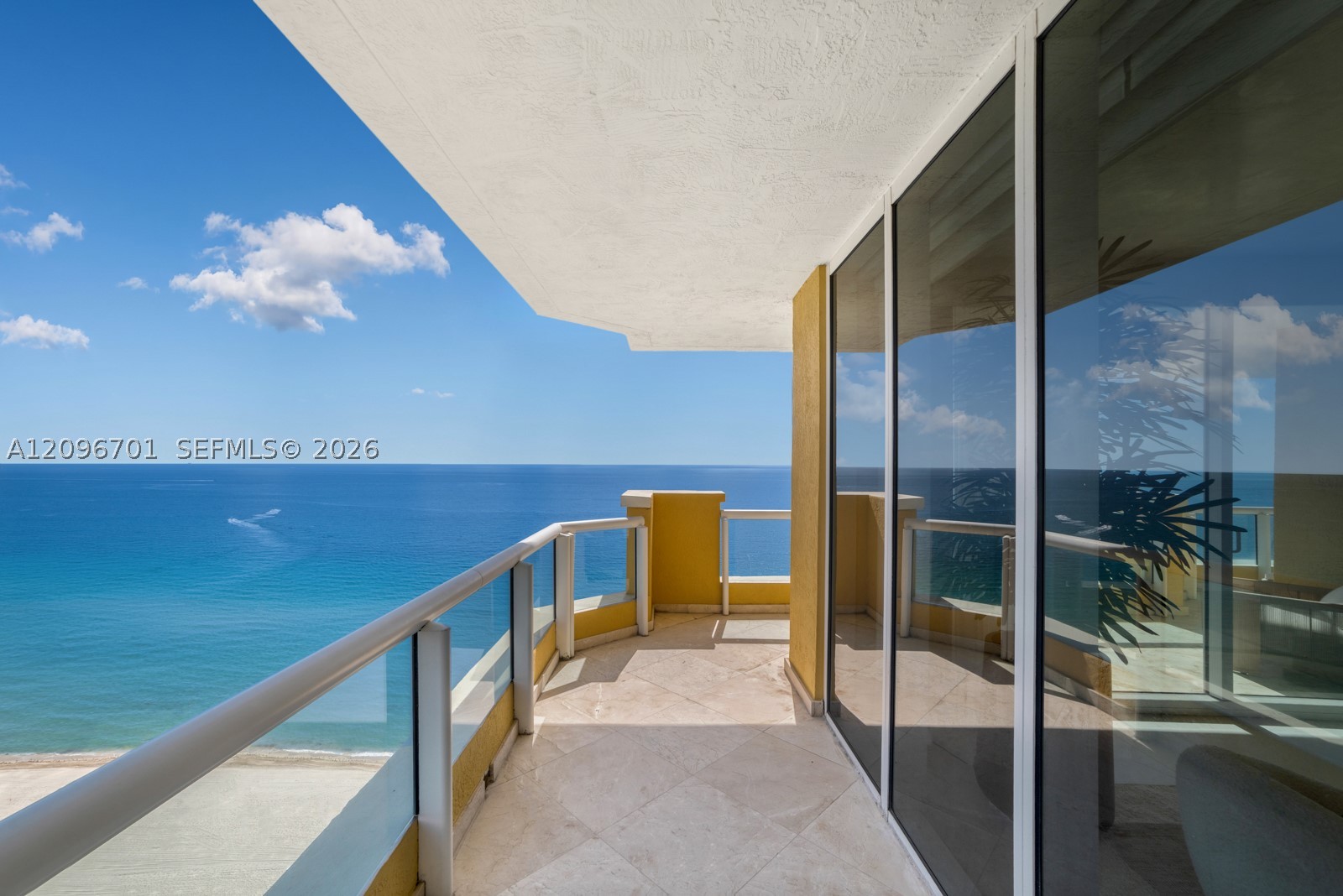 image Acqualina Residences37