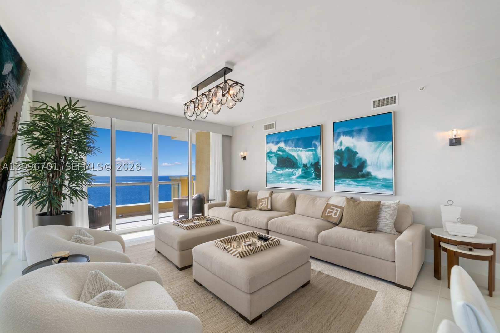 image Acqualina Residences5