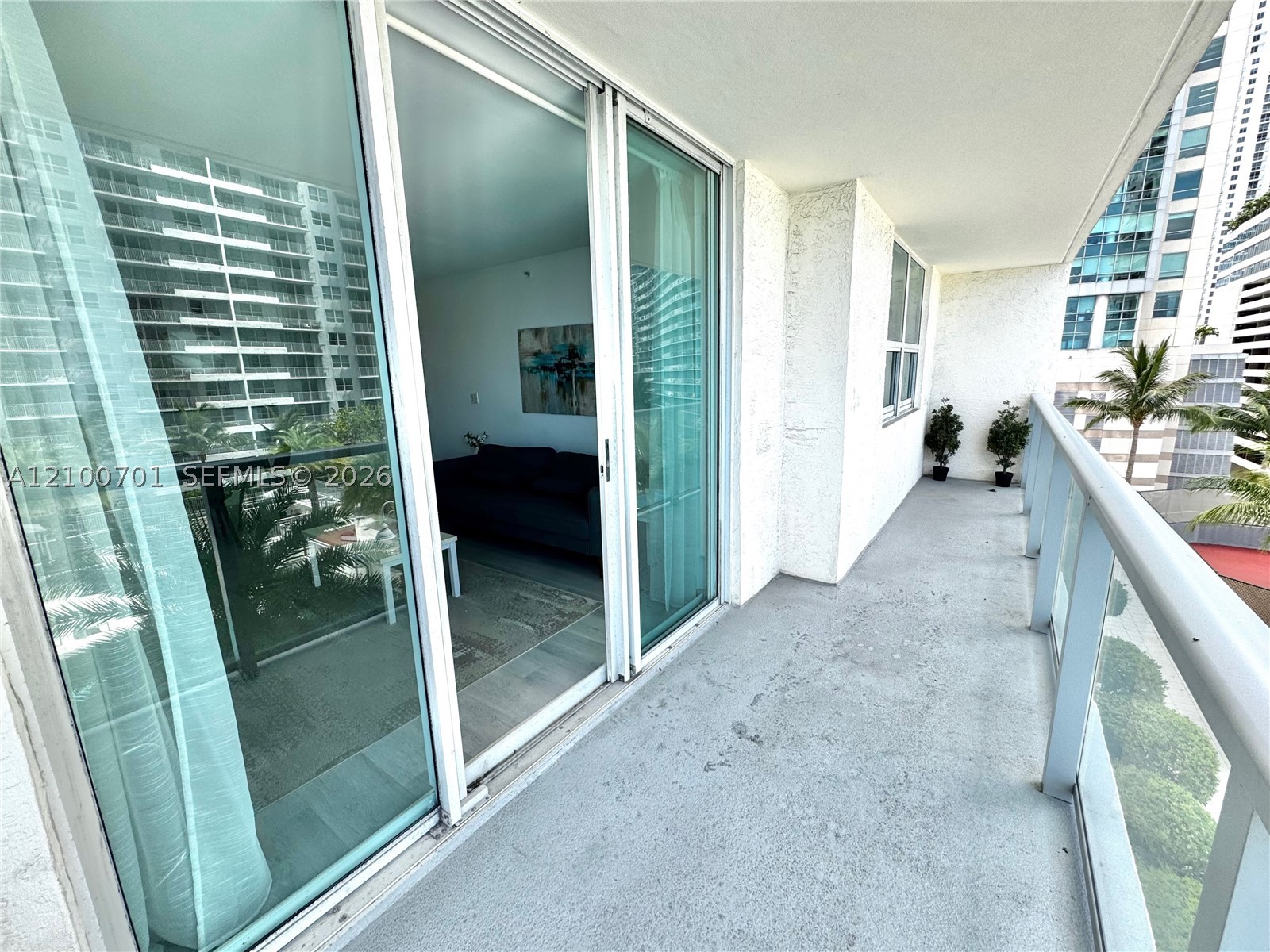 image The Mark on Brickell12