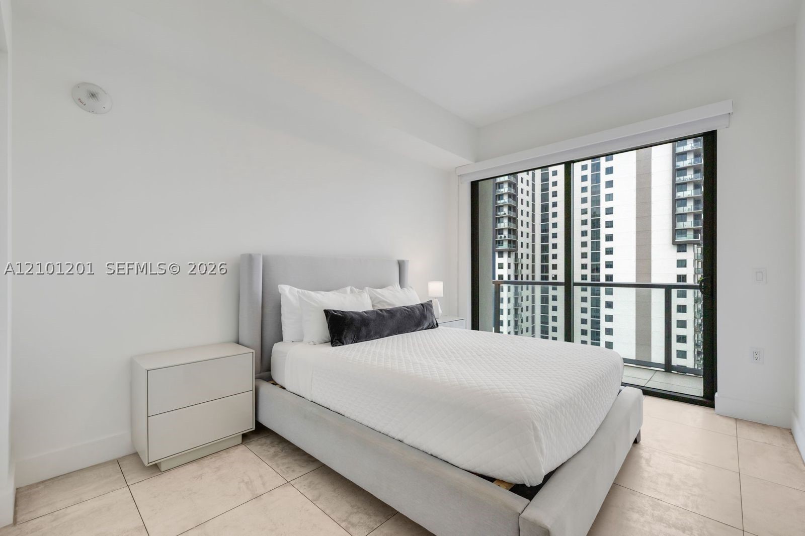 image Smart Brickell I3