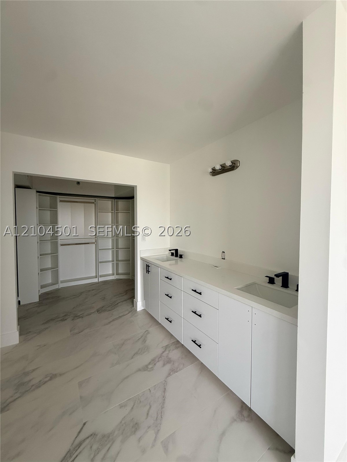 19101 NE 36th Ct #1005 Aventura, FL 33180