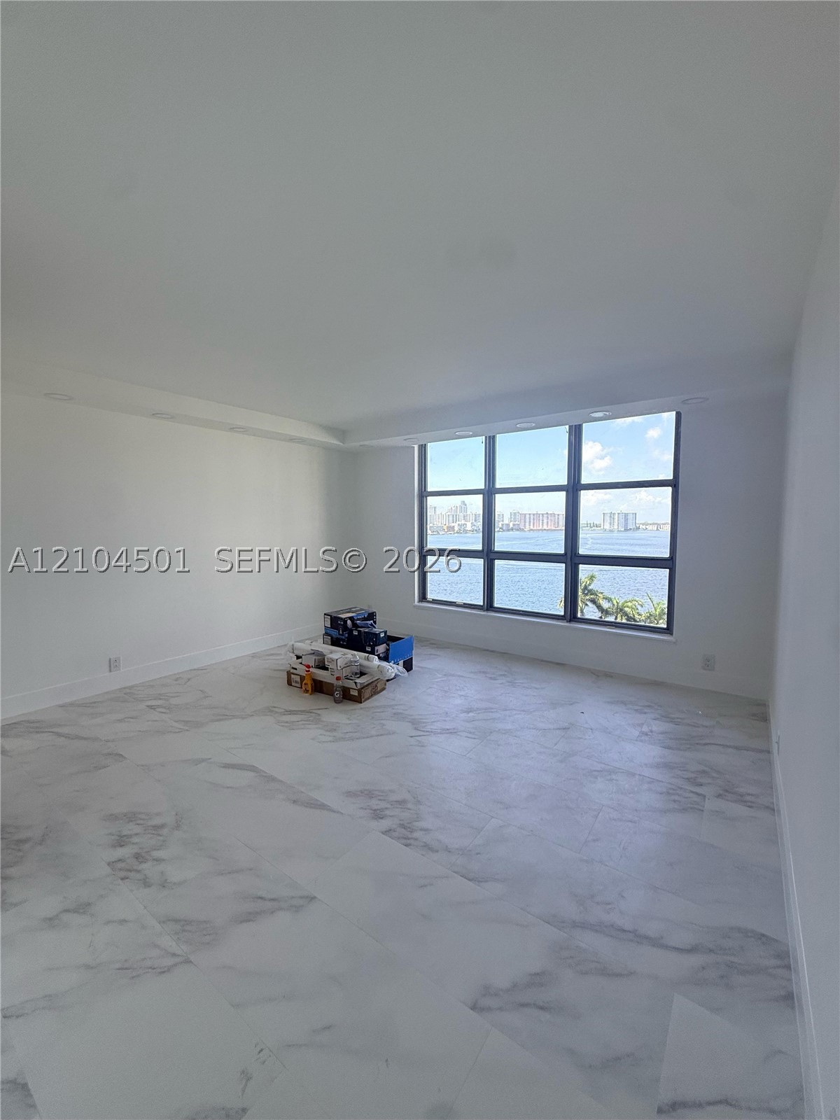 19101 NE 36th Ct #1005 Aventura, FL 33180