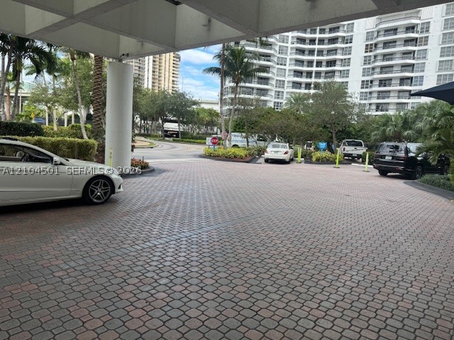 19101 NE 36th Ct #1005 Aventura, FL 33180