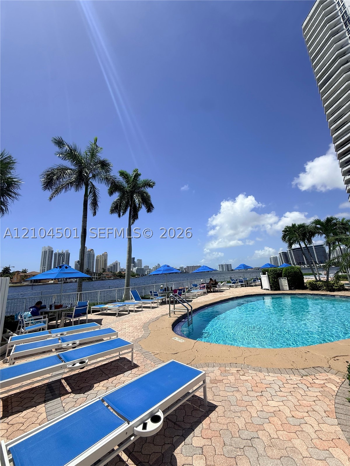 19101 NE 36th Ct #1005 Aventura, FL 33180