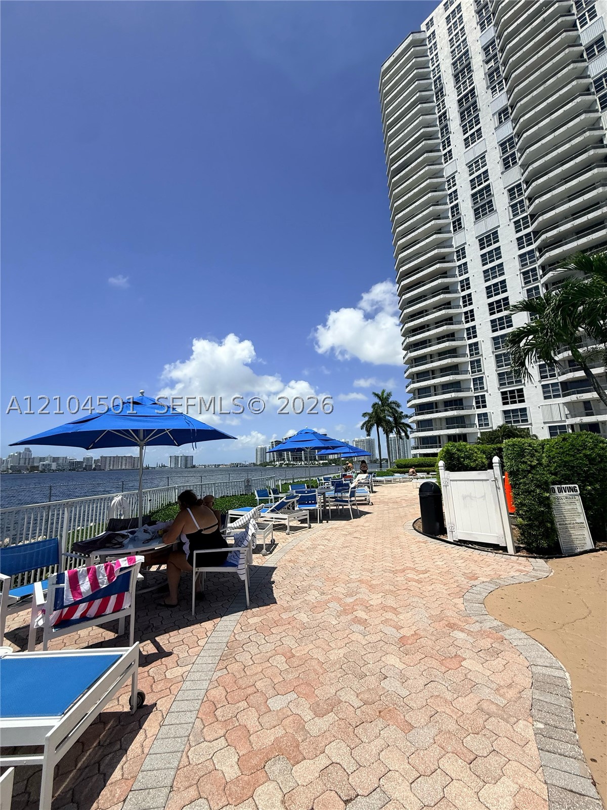 19101 NE 36th Ct #1005 Aventura, FL 33180
