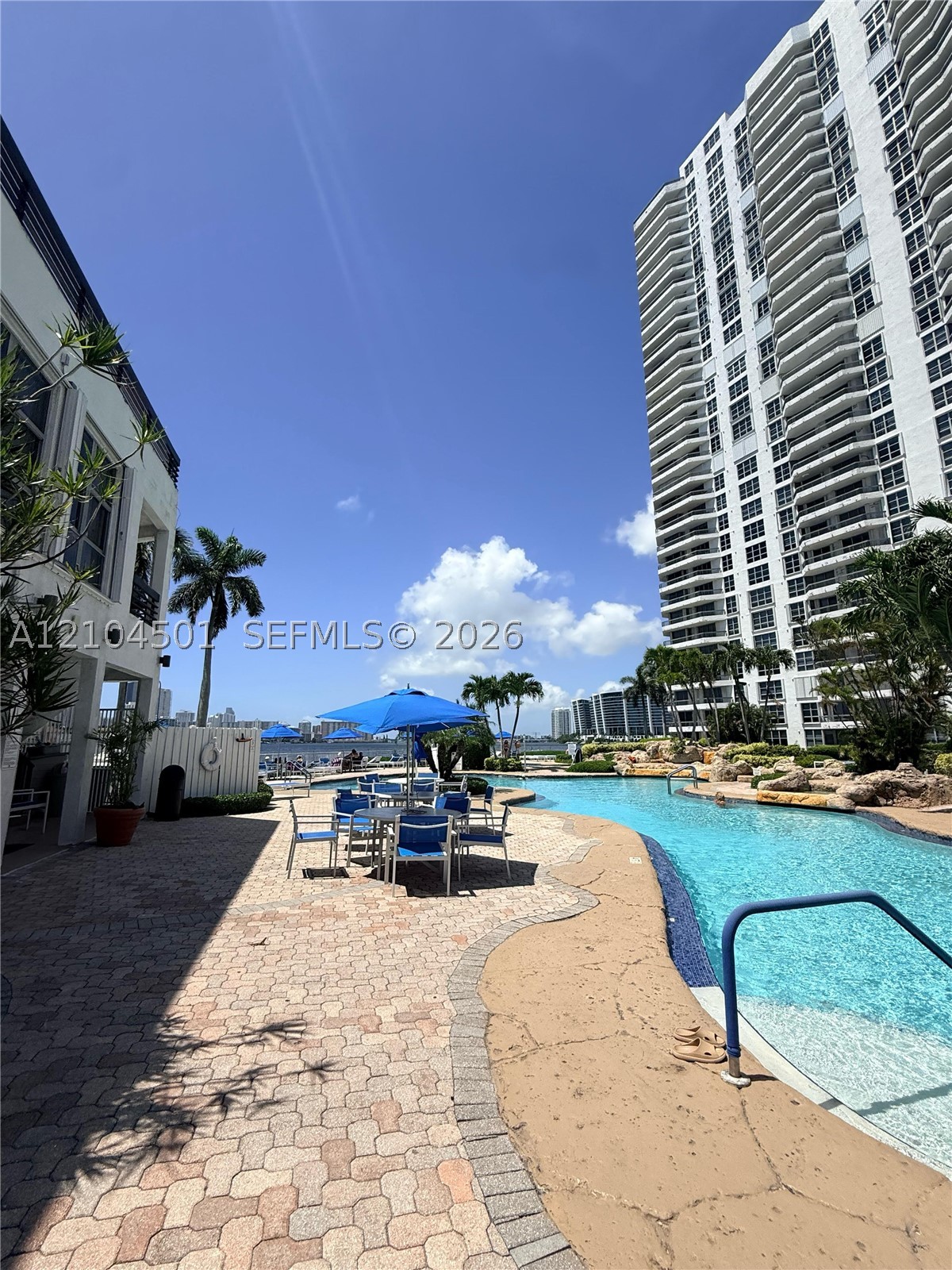 19101 NE 36th Ct #1005 Aventura, FL 33180