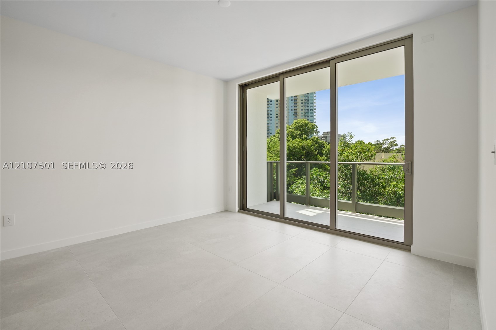 2200 Brickell Ave #317 Miami, FL 33129