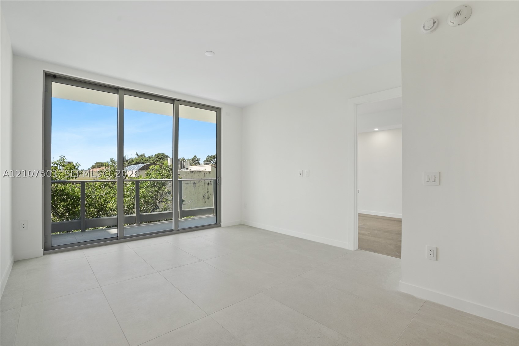 2200 Brickell Ave #317 Miami, FL 33129