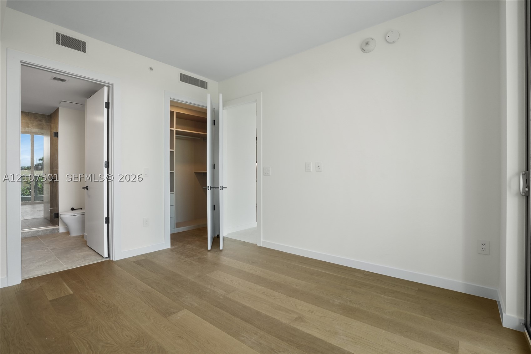 2200 Brickell Ave #317 Miami, FL 33129