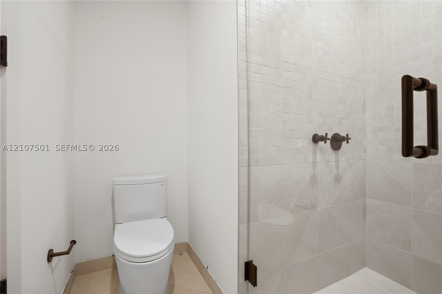 2200 Brickell Ave #317 Miami, FL 33129