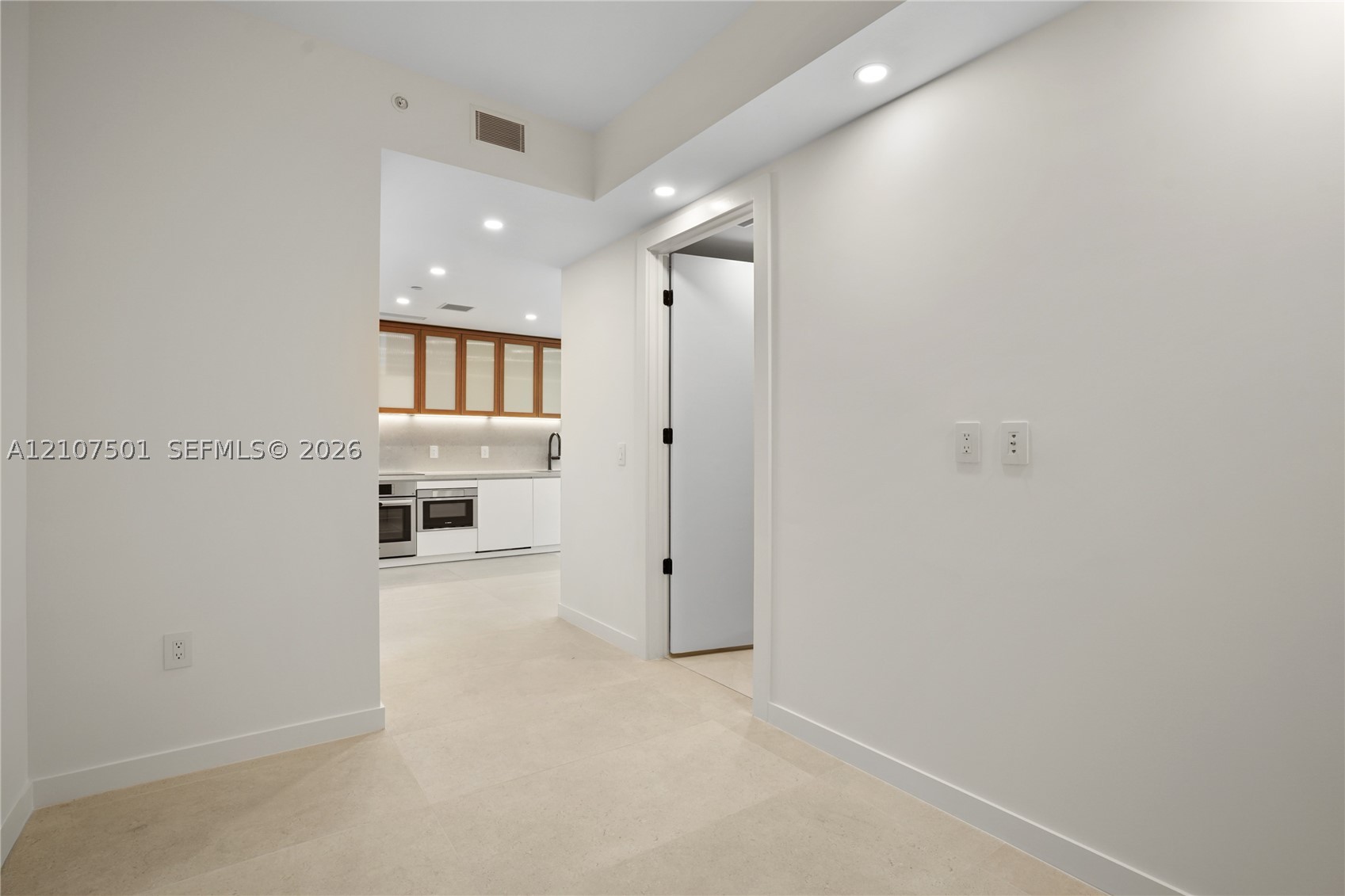 2200 Brickell Ave #317 Miami, FL 33129