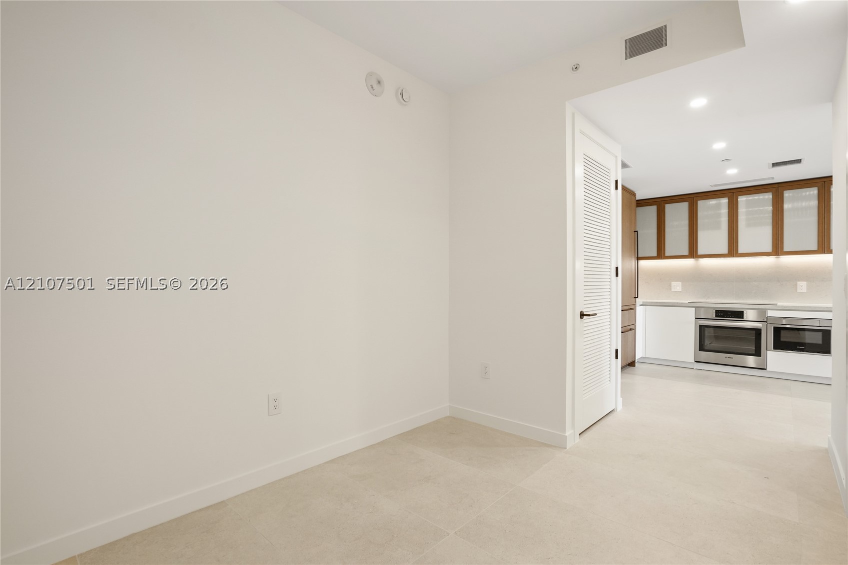 2200 Brickell Ave #317 Miami, FL 33129