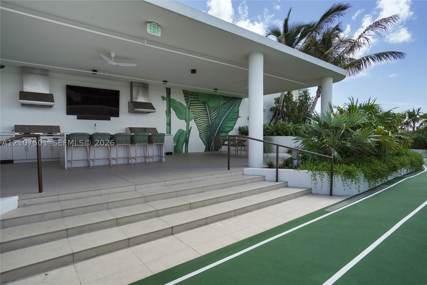 2200 Brickell Ave #317 Miami, FL 33129