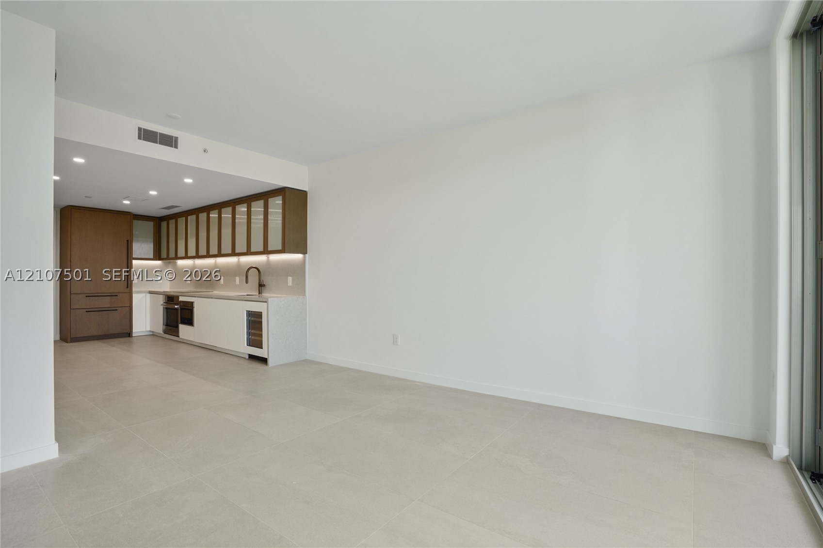 2200 Brickell Ave #317 Miami, FL 33129