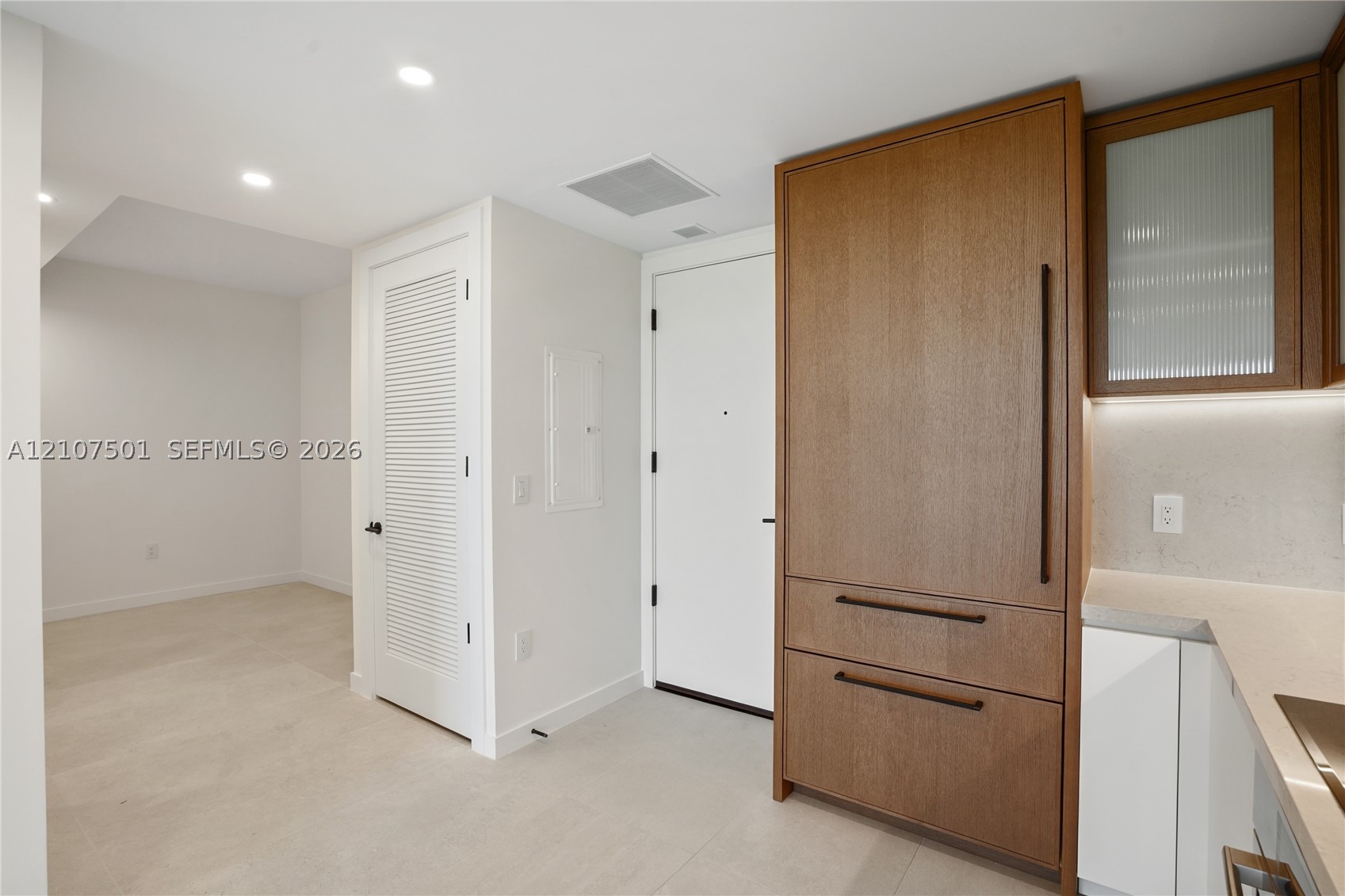 2200 Brickell Ave #317 Miami, FL 33129